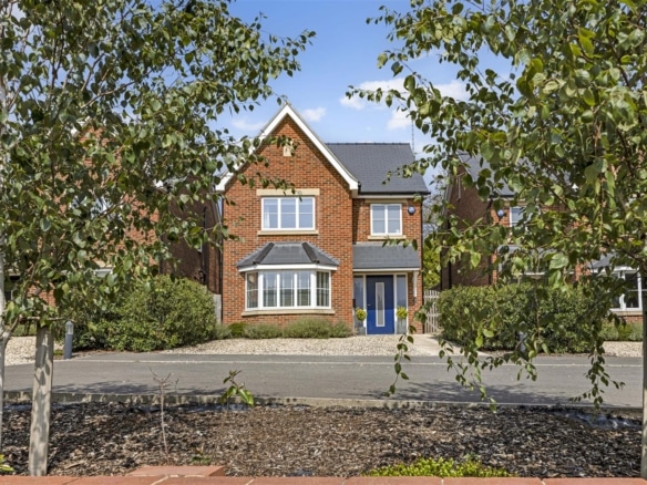 2 Birch Mews, Cudnall Street